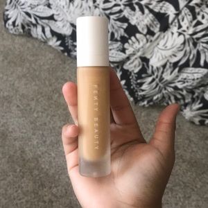 Fenty beauty foundation in 310